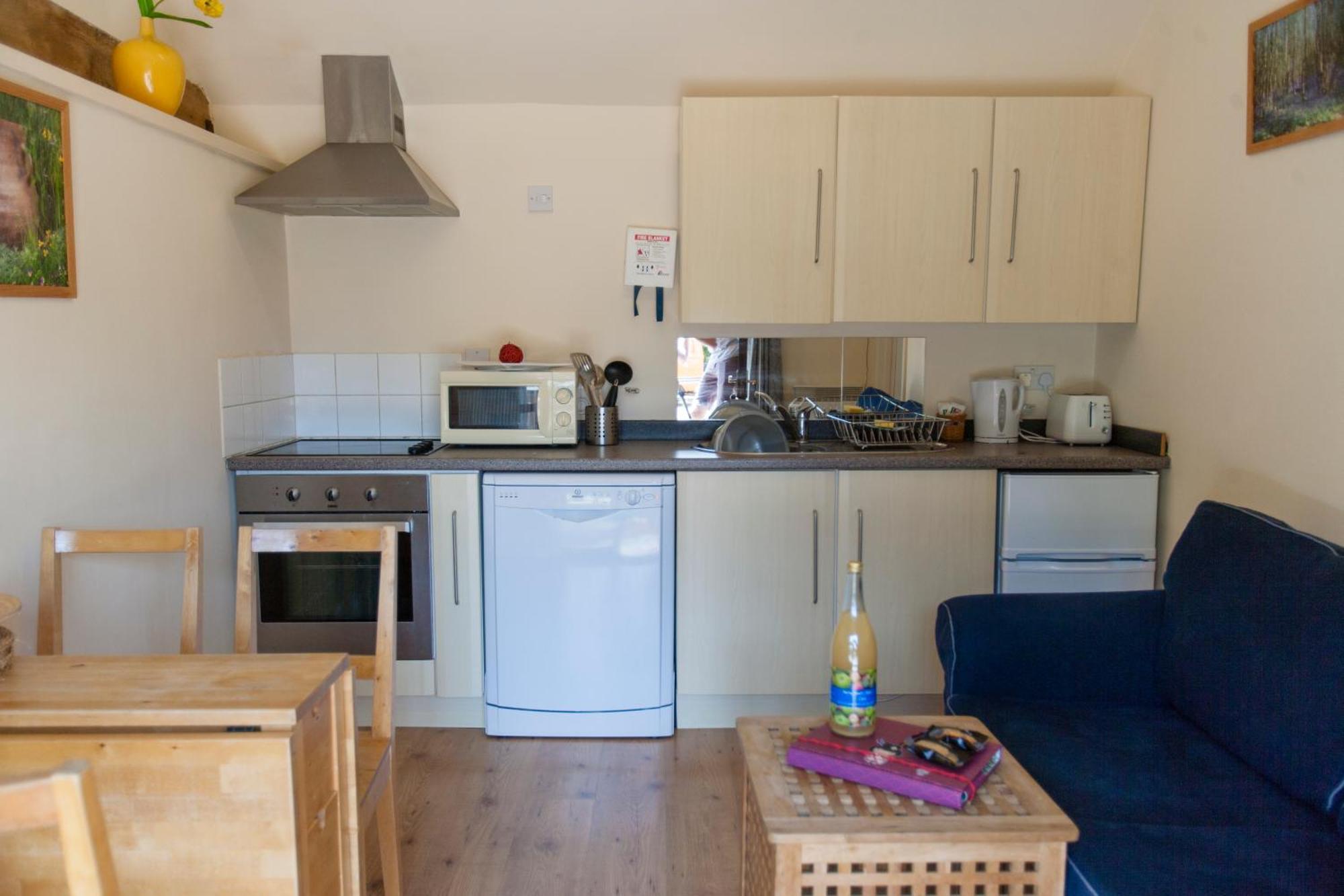 Five Cottages In Aonb And A Hobbit House! Canterbury Bagian luar foto